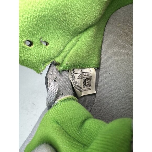 Air Jordan 5 Retro Youth Sneakers 1.5Y Green Bean Grey DQ3735-003 Reflective - Picture 10 of 10